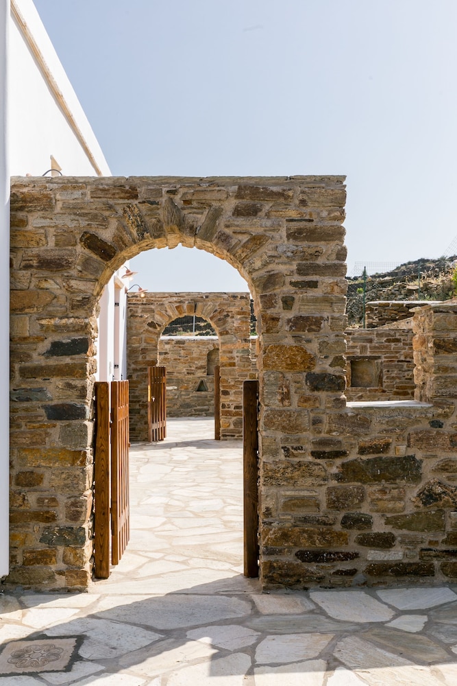 Imarkellis Boutique Villas 40/47