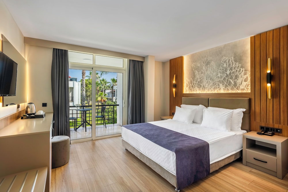 Simena Comfort Hotel 7/55