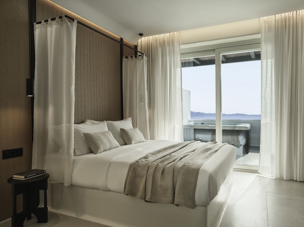 Ezio Bo Luxury Living 14/45