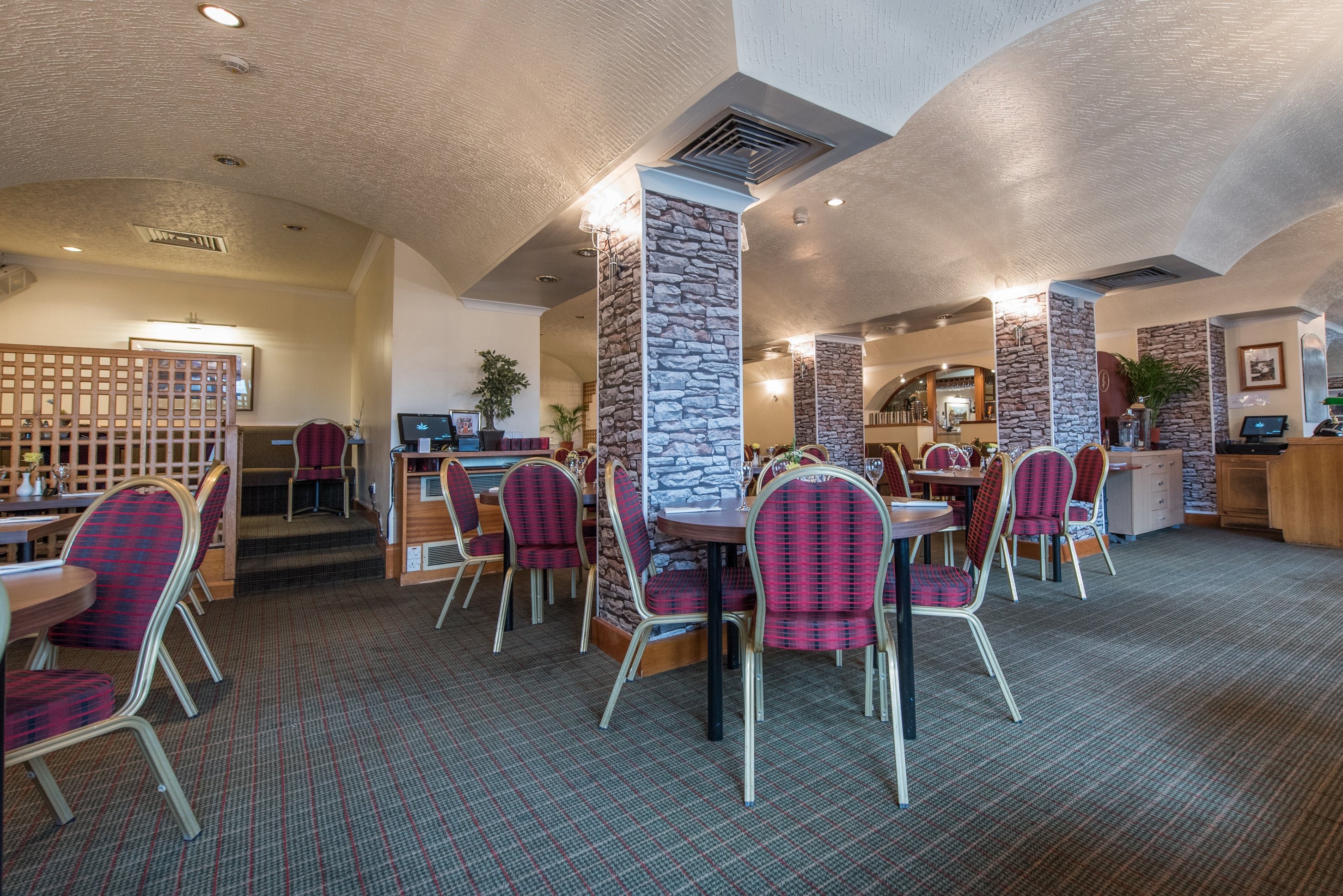 Alexandra Hotel 65/68