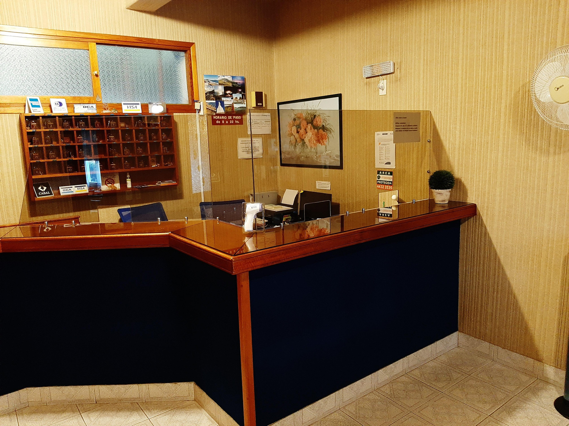 Ocean Hotel 6/50