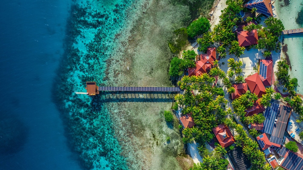 Hatchet Caye Resort 41/50