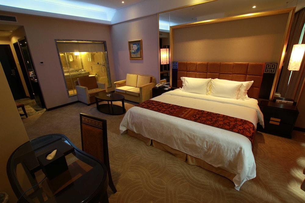 Fortune Hotel 17/27