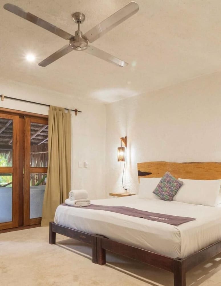 Hotel Zomay Holbox 20/91