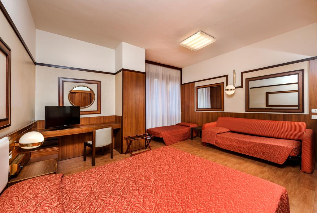 GRAND HOTEL ELITE 31/50