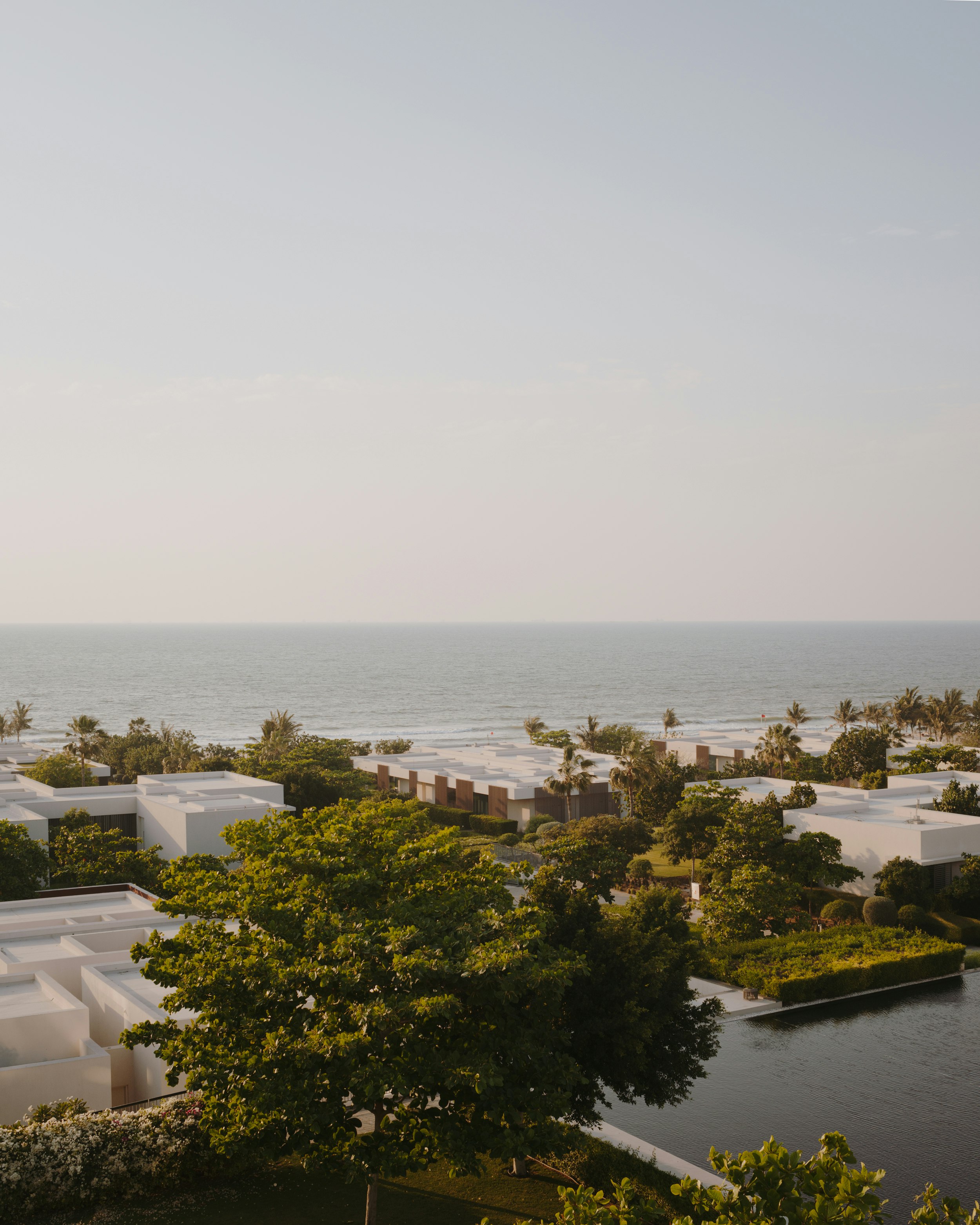Al Zorah Beach Resort 82/88