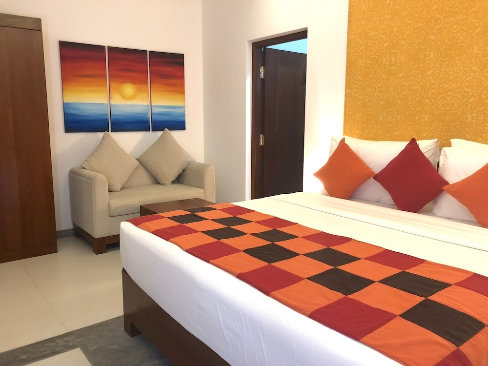 DELUXE, KING BED, MOUNTAIN VIEW, ACCESSIBLE