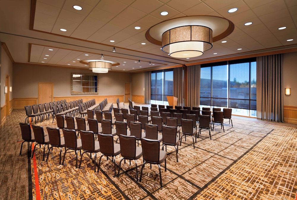 Hyatt Regency Bellevue 61/72