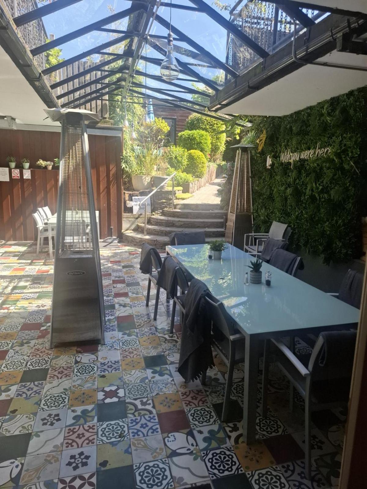 Quinlan & Cooke Boutique Townhouse 8/27