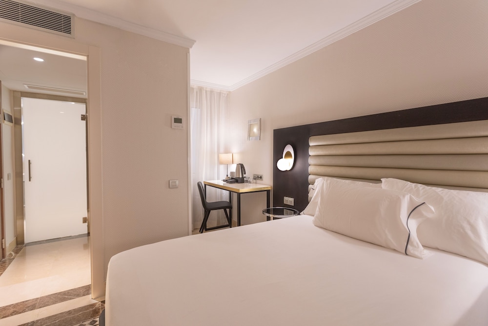 Basic, Single Bed