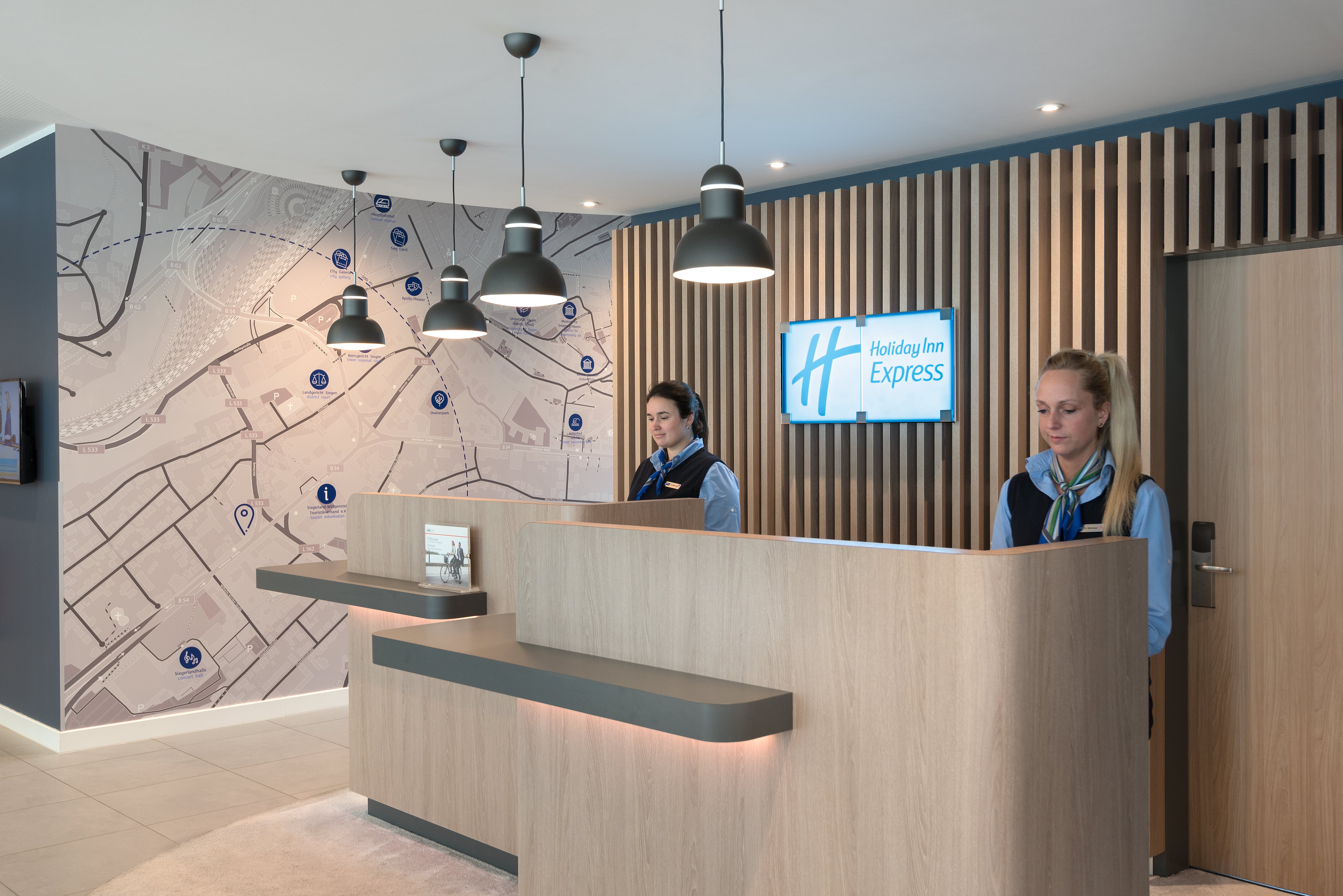 HOLIDAY INN EXPRESS SIEGEN 15/79