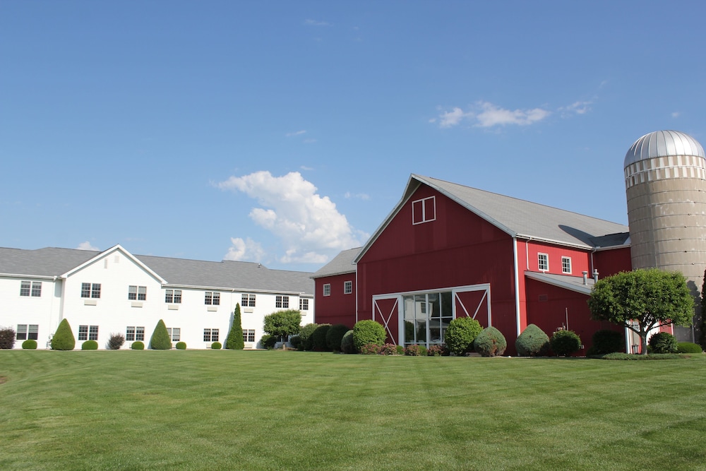 Farmstead Inn & Conference Center 42/47