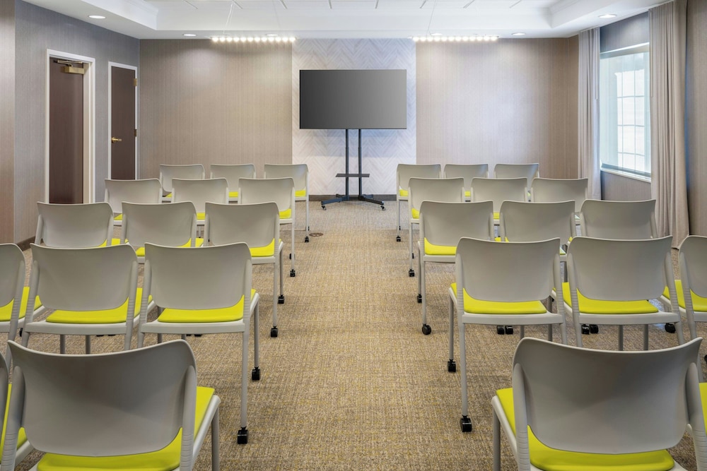 Springhill Suites by Marriott State College 56/63