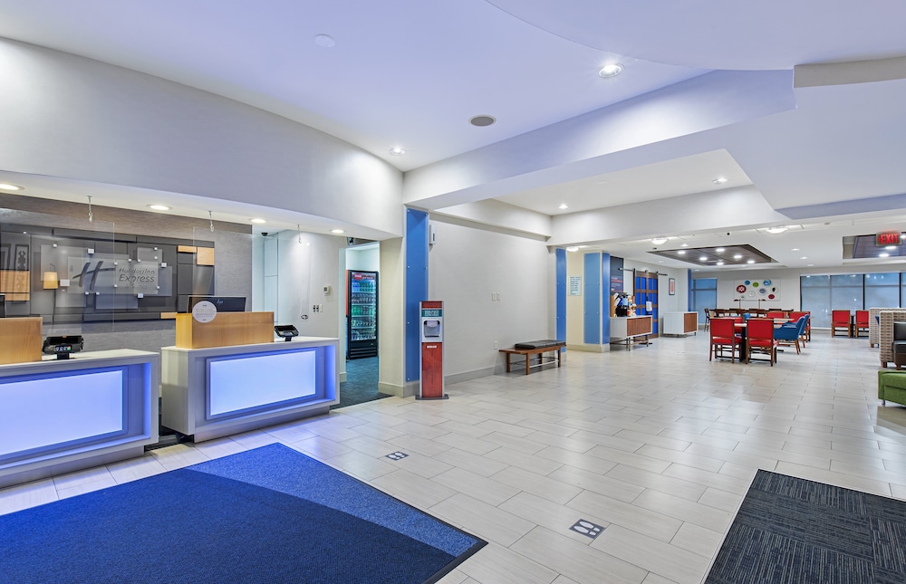 Holiday Inn Express Hotel and Suites Mt. Juliet-Nashville Area 6/70