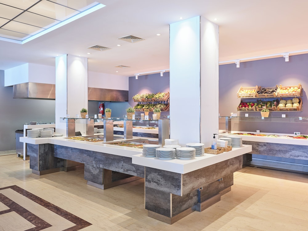 Kinetta Beach Resort Spa 10/56