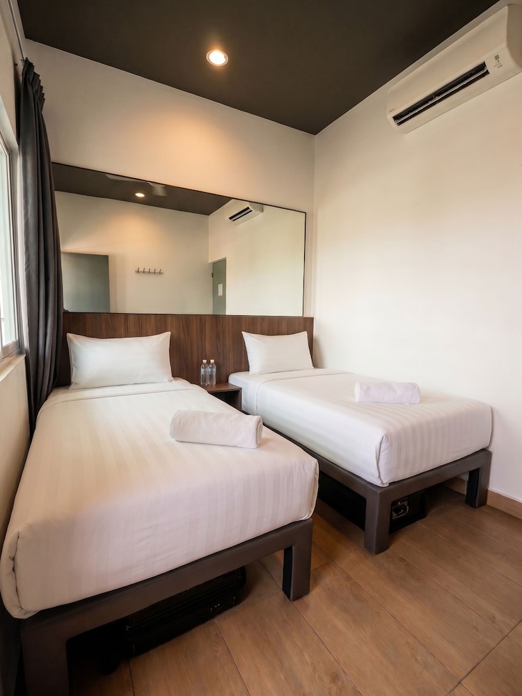 Tune Hotel Klia Aeropolis 24/52