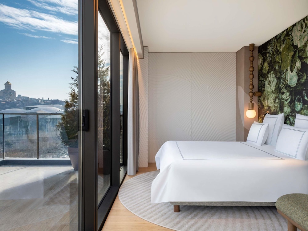 Swiss, Executive, Suite, King Bed, Terrace