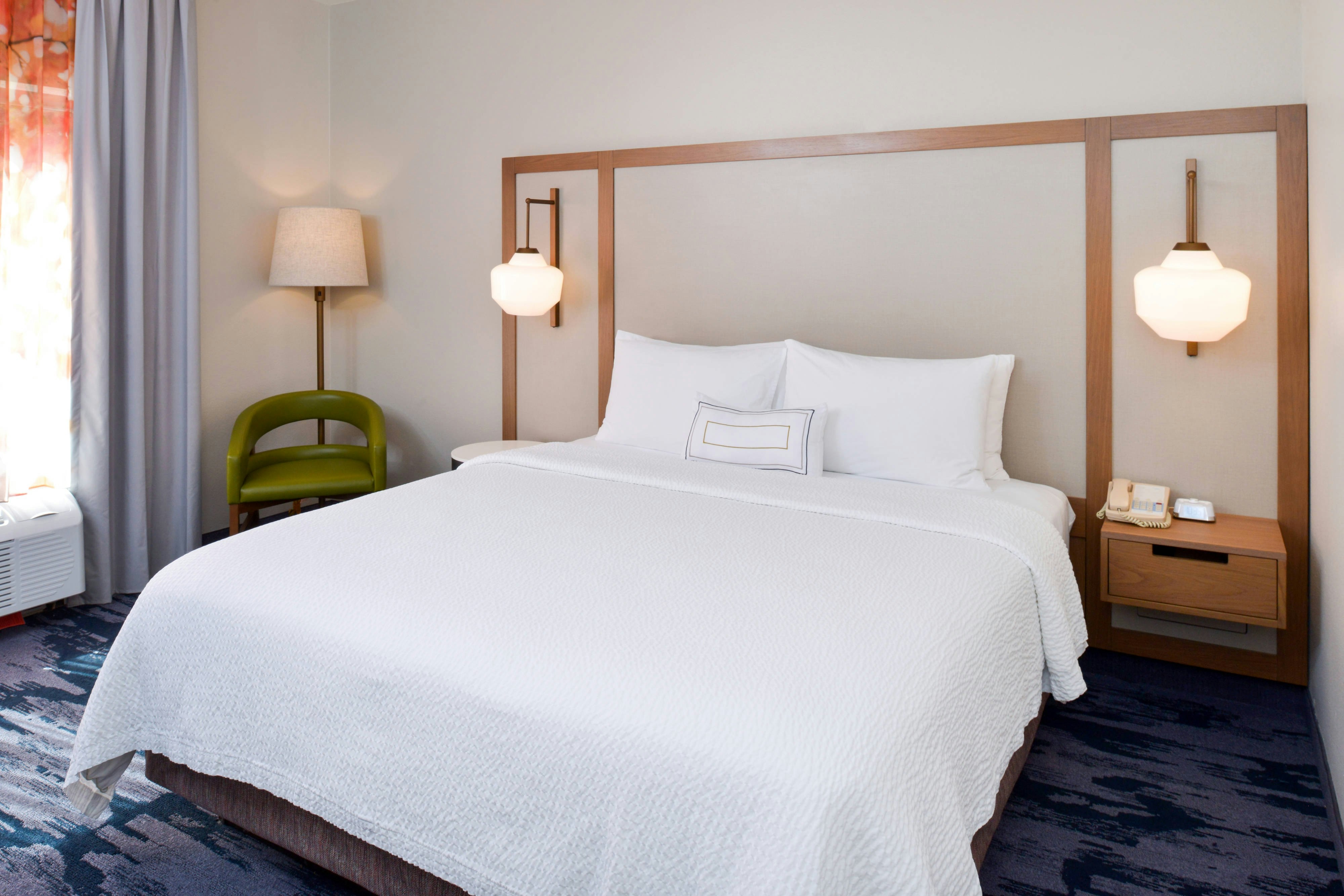 Room, King Bed