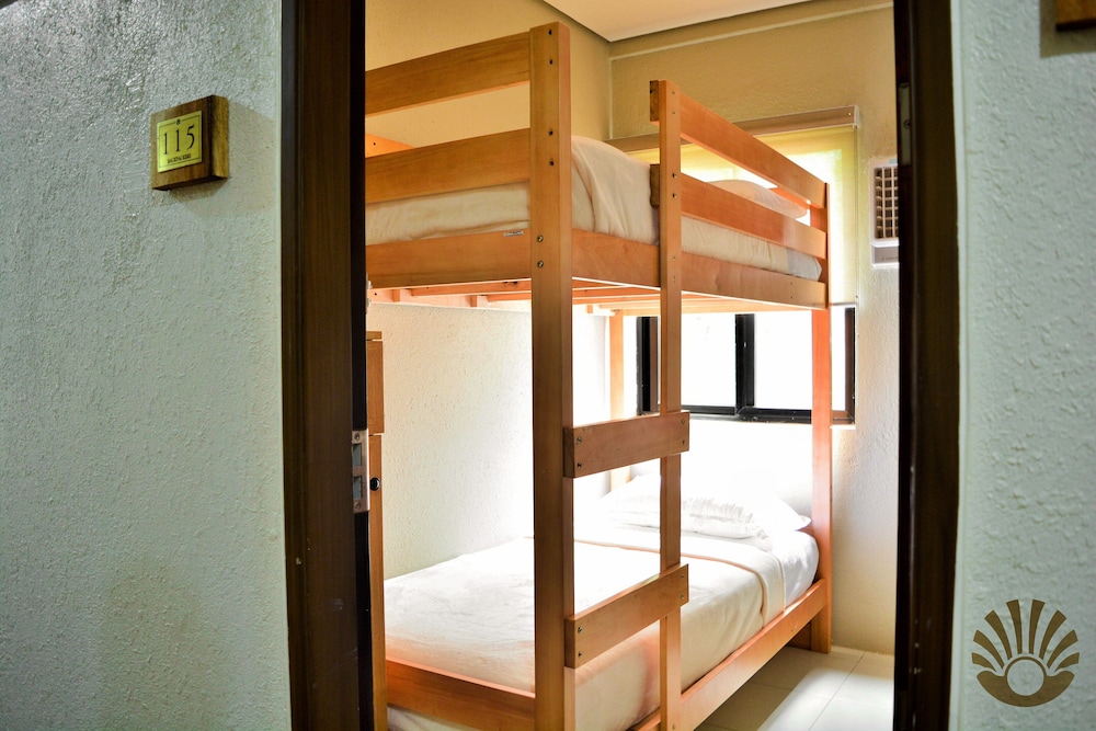 Pearl Vista De Coron Resort Hotel 30/50
