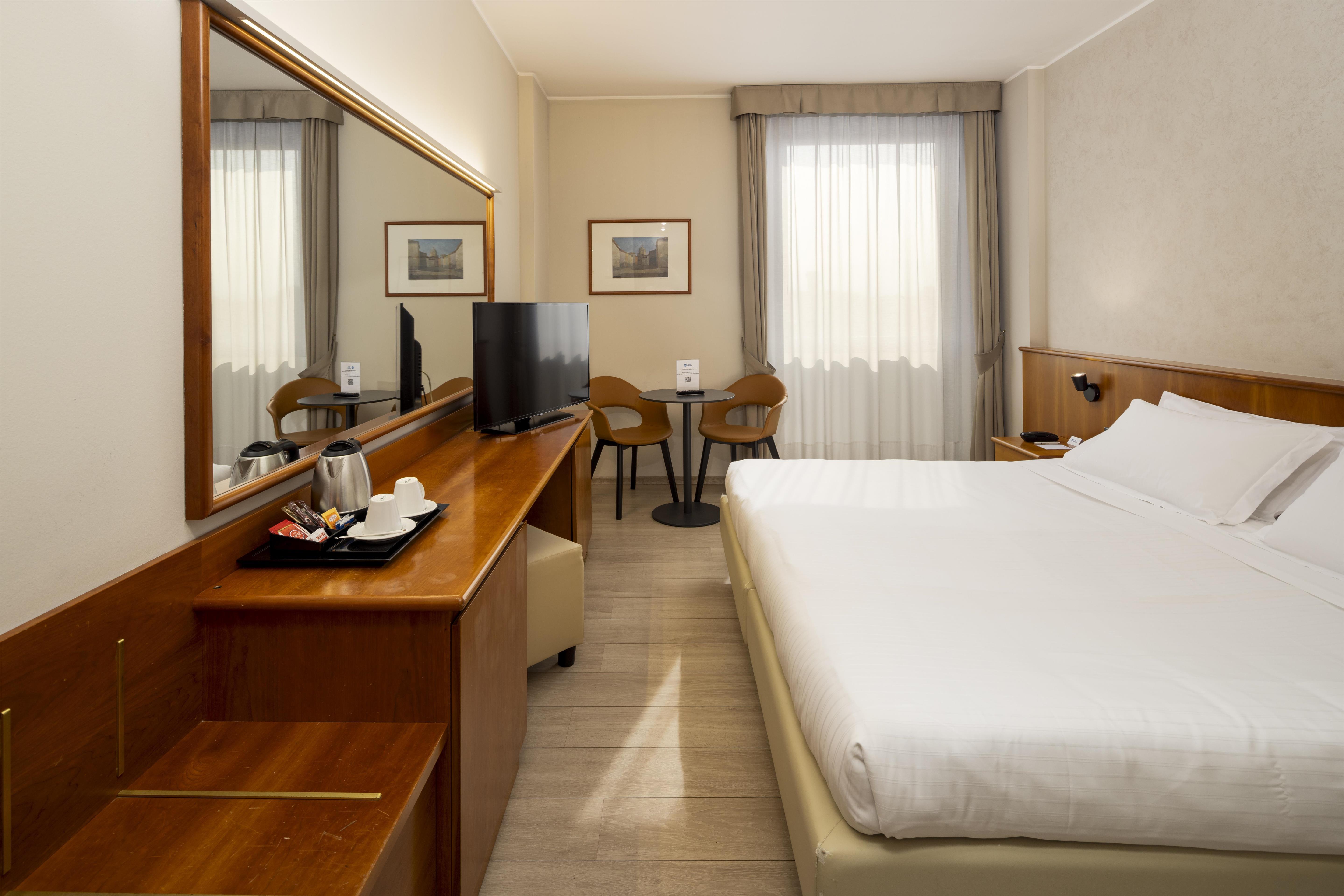 Room, King Bed