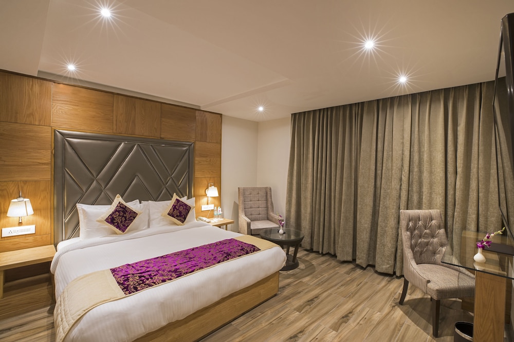 Regenta Central Cassia Zirakpur Chandigarh 10/42