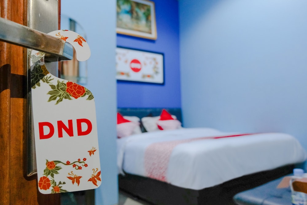 Hotel O Guest House Amalia Malang 36/52