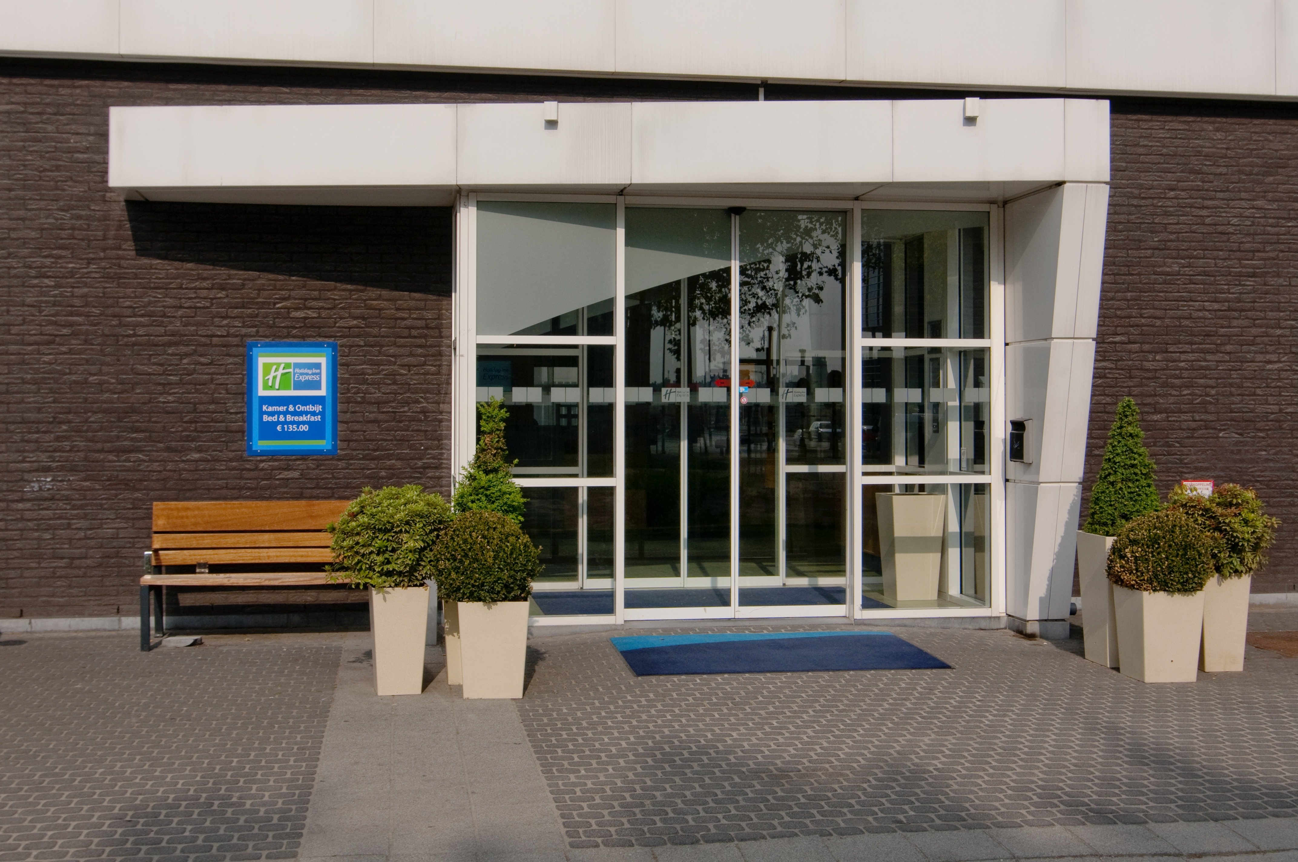 Holiday Inn Express Antwerp City North 5/76