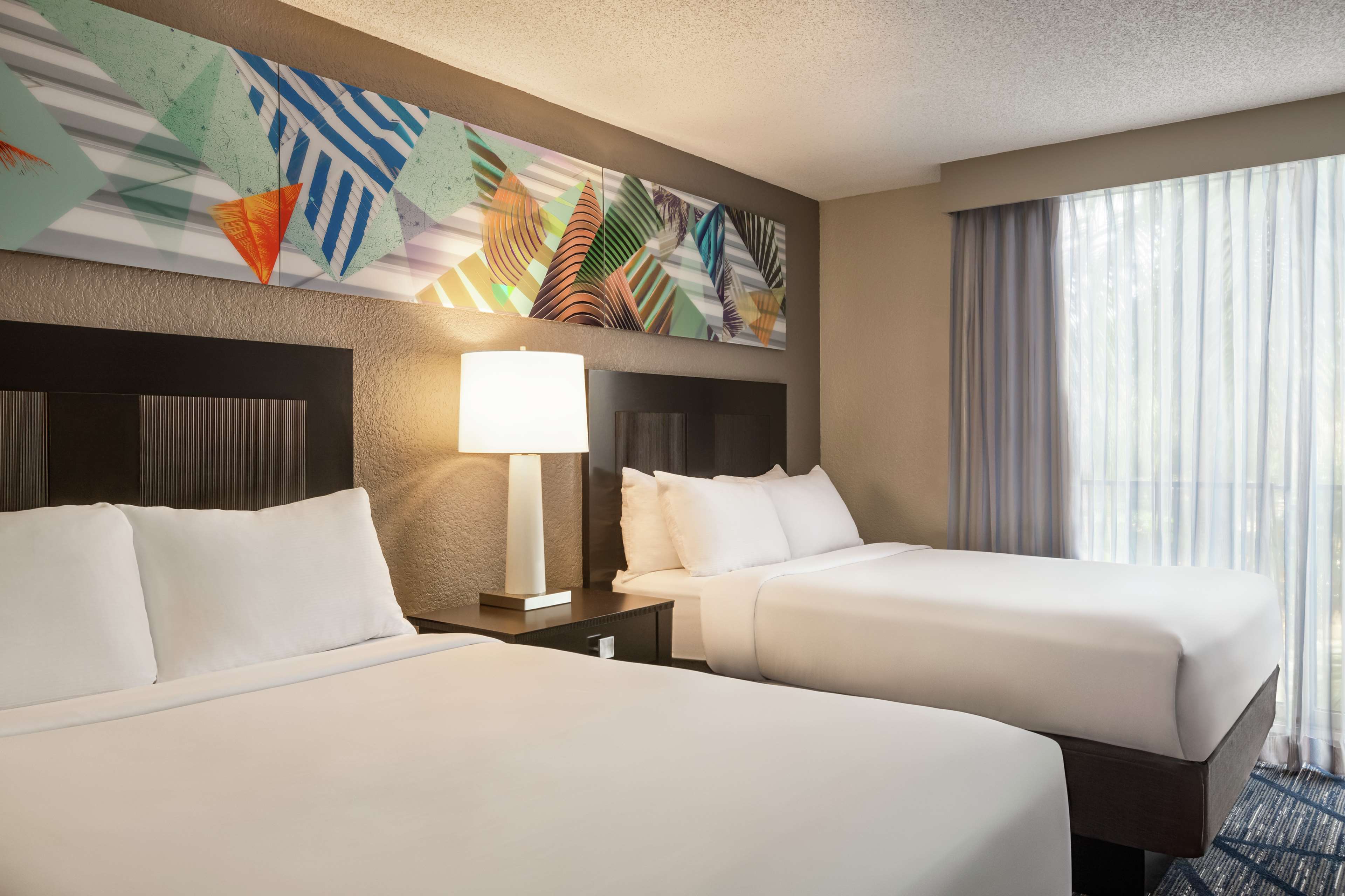 جناح بغرفتي نوم، Embassy Suites by Hilton Miami International Airport 2/4
