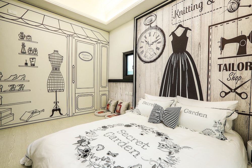 Happiness Station B&B 17/50