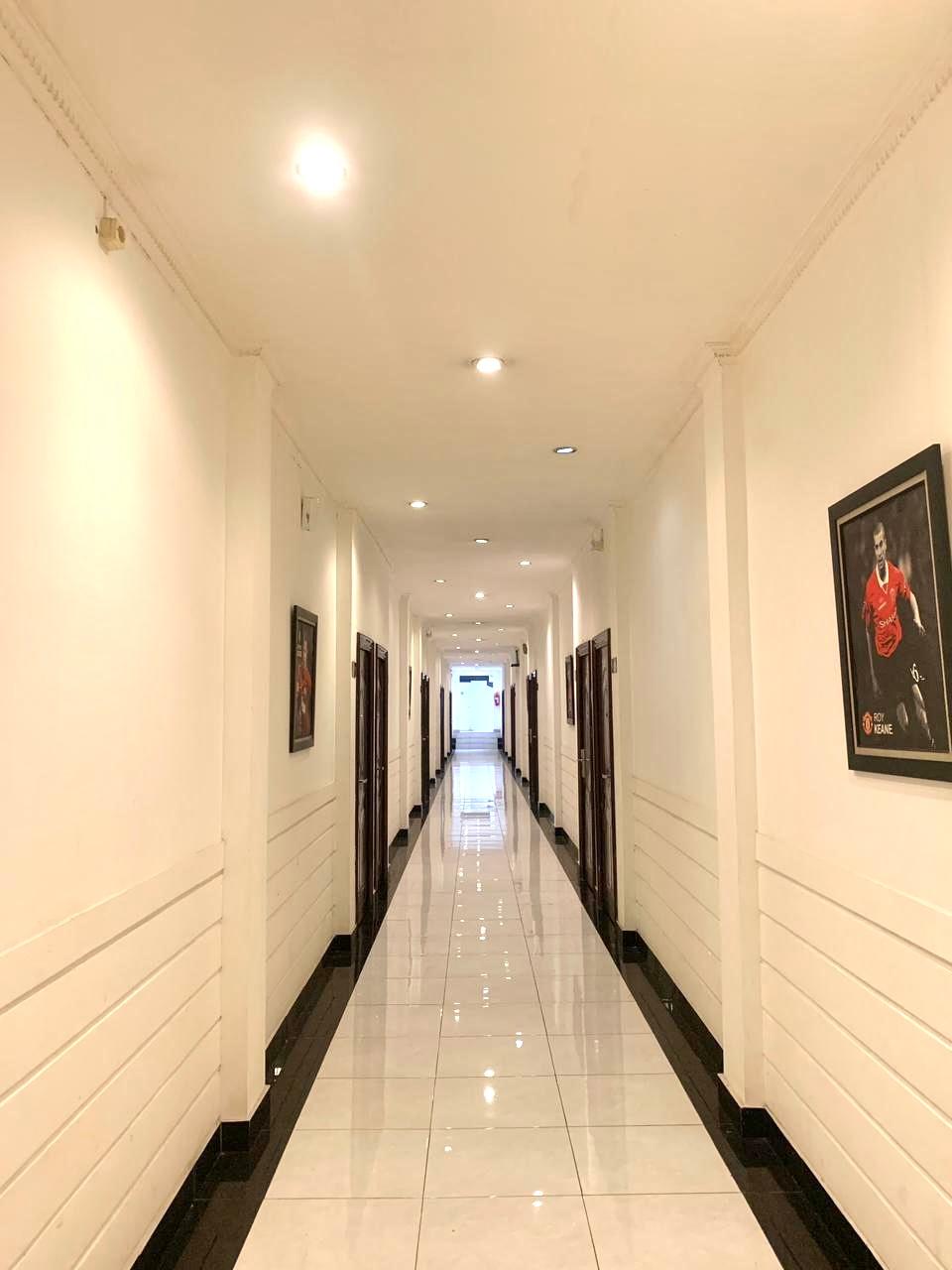 Charaka Hotel 14/30