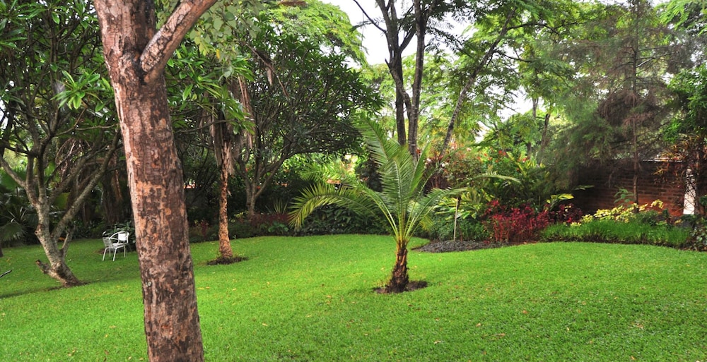 Annies Lodge Lilongwe Area 10 20/26