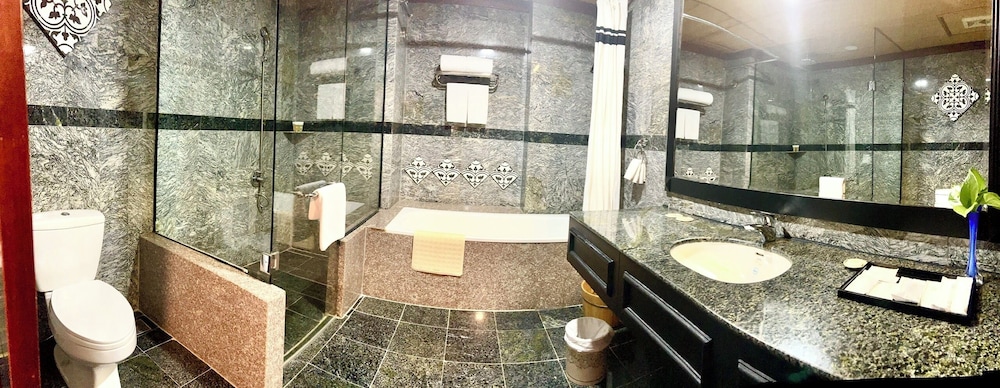 Muong Thanh Luxury Song Han Hotel 48/50