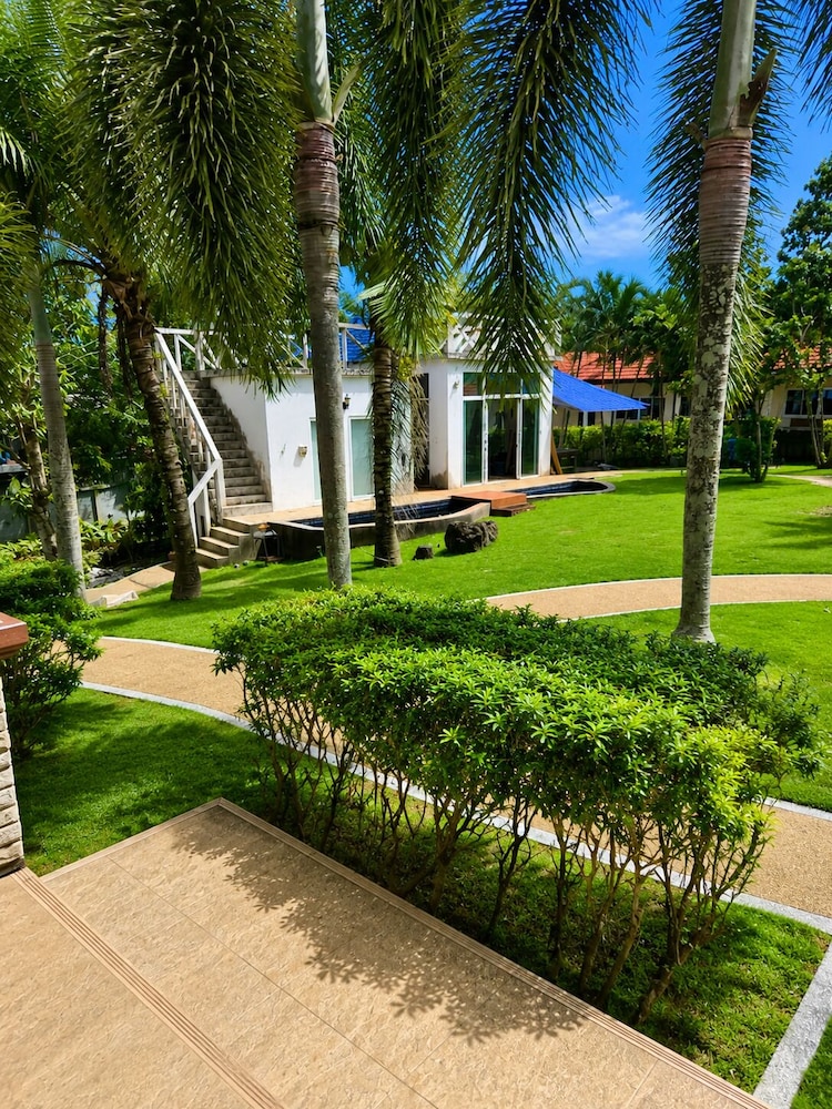 Phuket Airport Villa 72/80