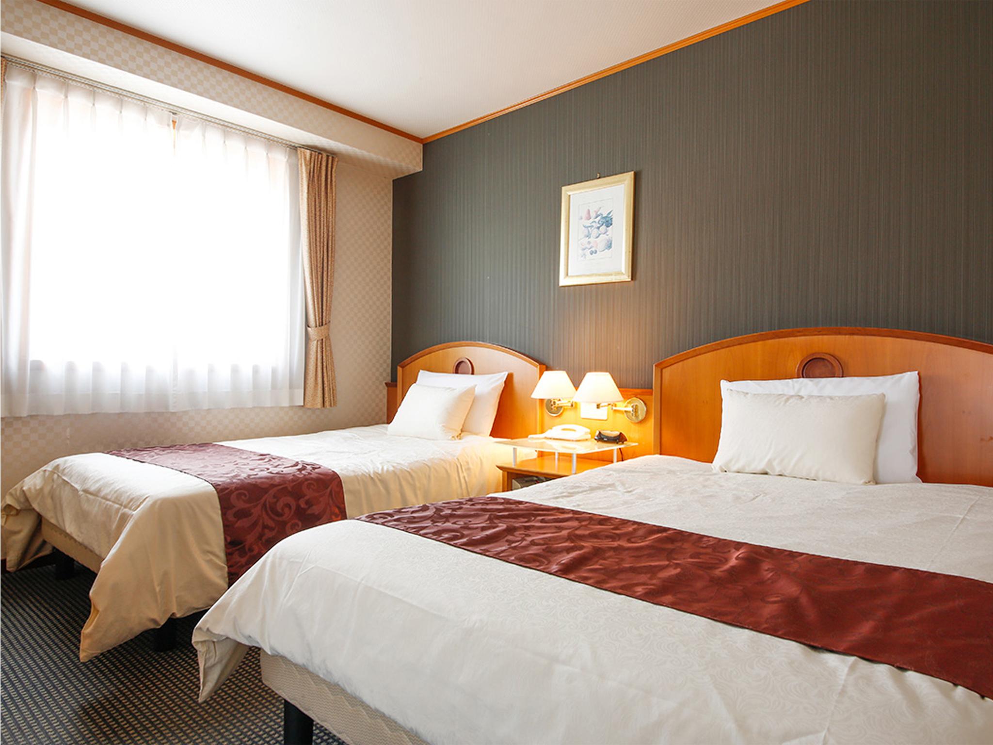Deluxe, Twin Beds