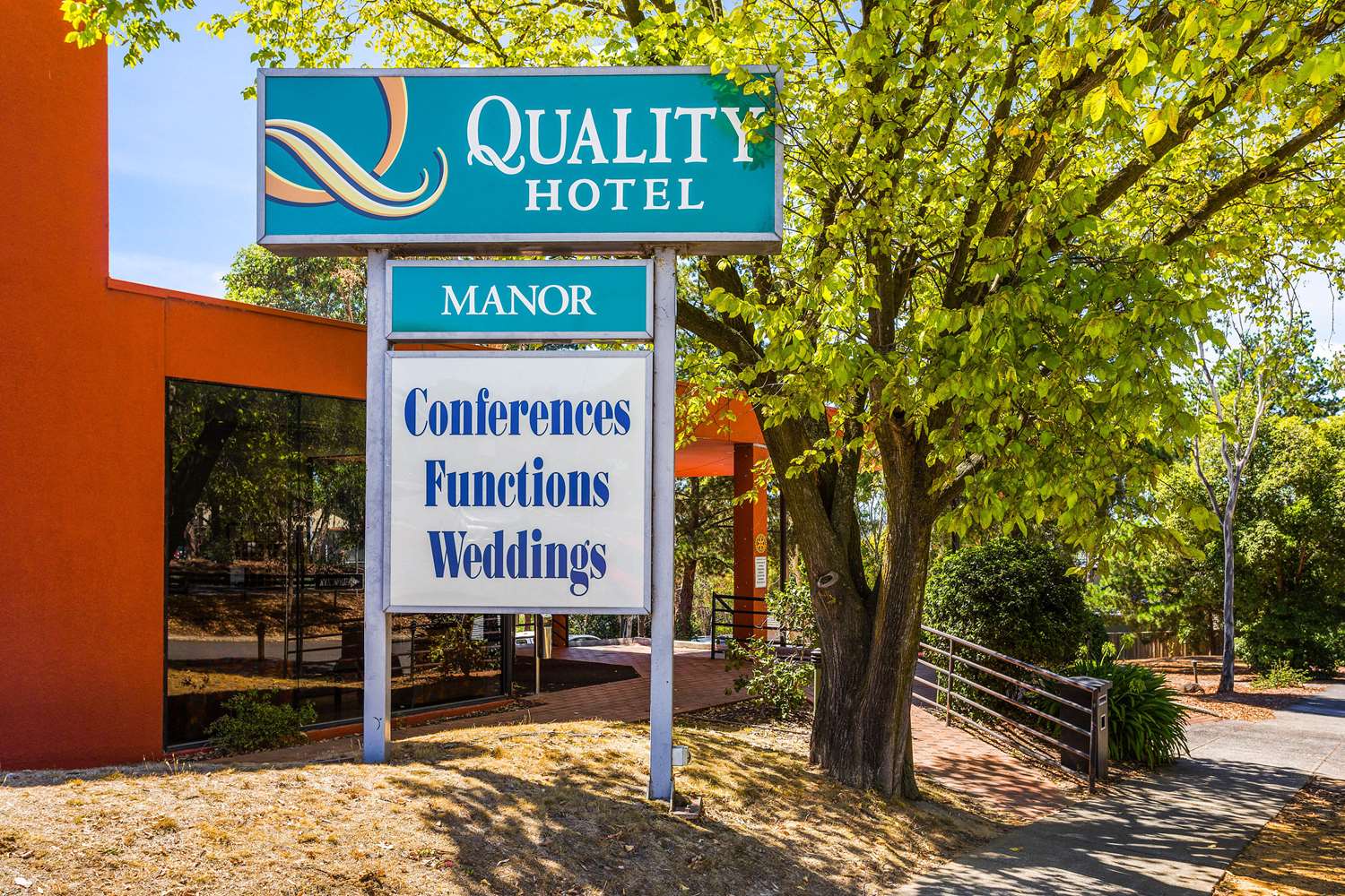 Quality Hotel Manor 2/9