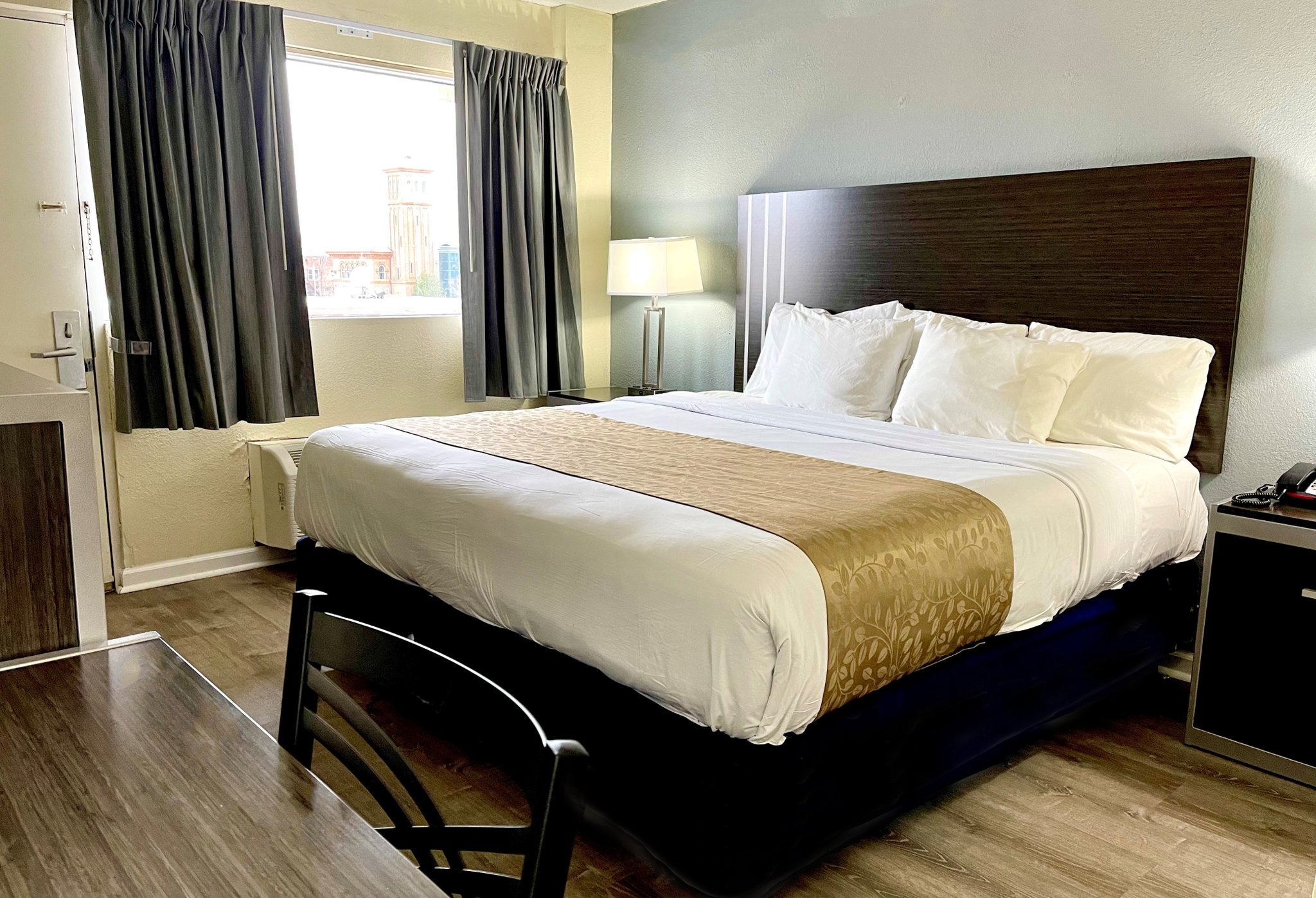 Red Carpet Inn &amp; Suites 6/30