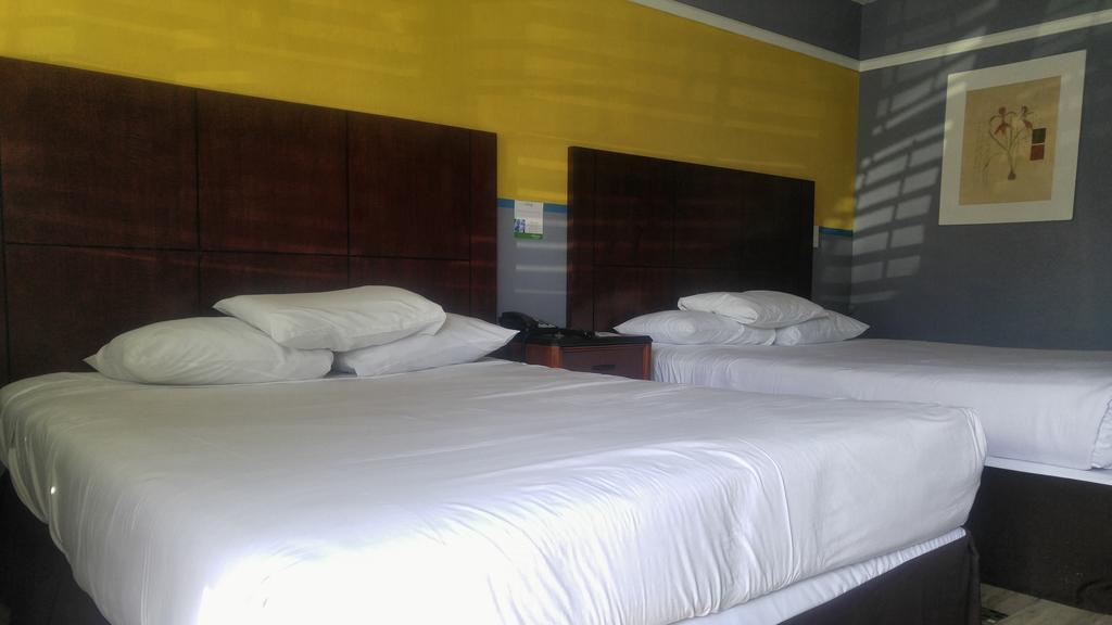 Riviera Motel 17/22