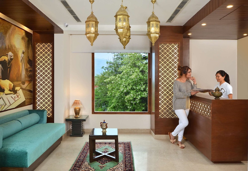 Golden Tulip Srinagar 8/48