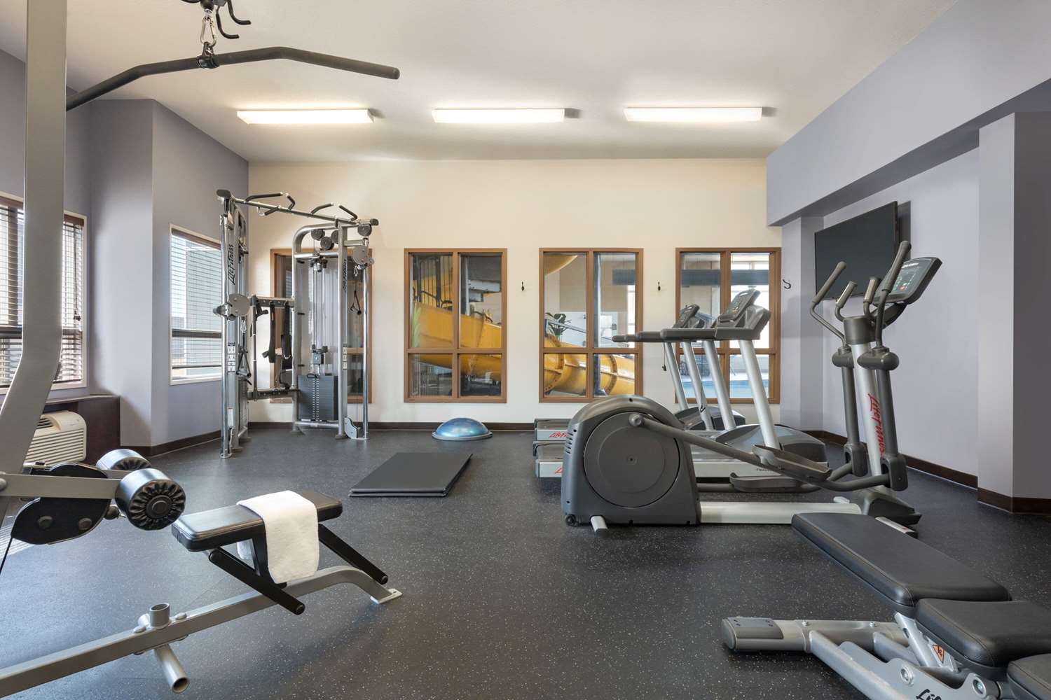 Microtel Inn And Suites By Wyndham Lloydminster 10/25