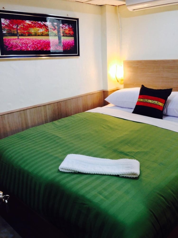 Sukhumvit 20 Guest House 13/46