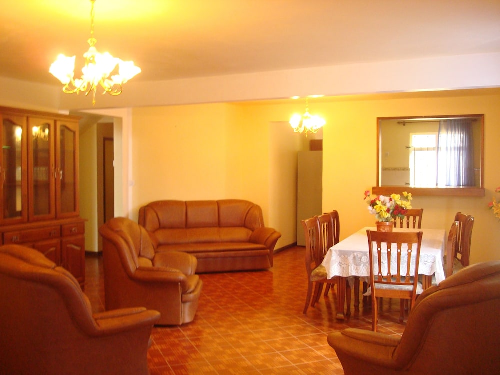 La Villa De Marie 24/47
