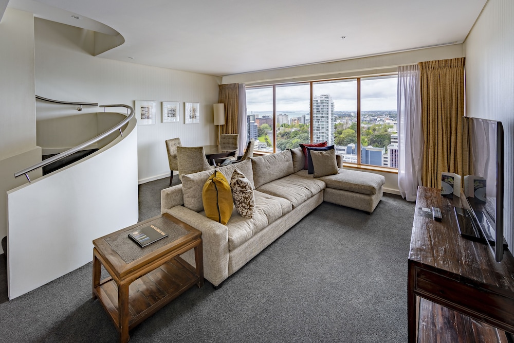 Crowne Plaza Auckland 50/77