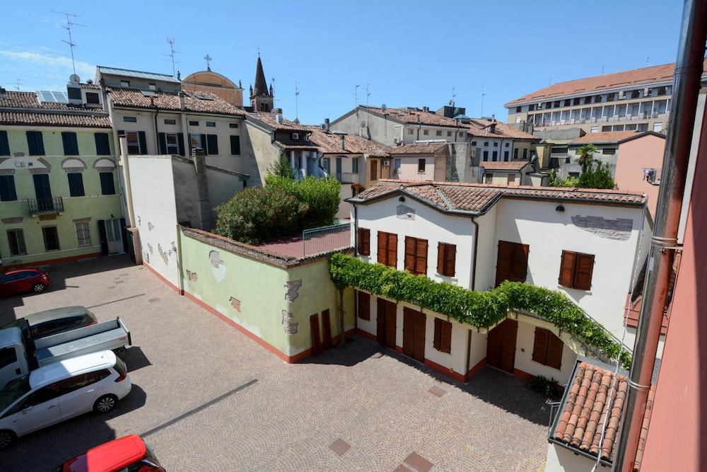 A Casa Dei Gonzaga 26/37