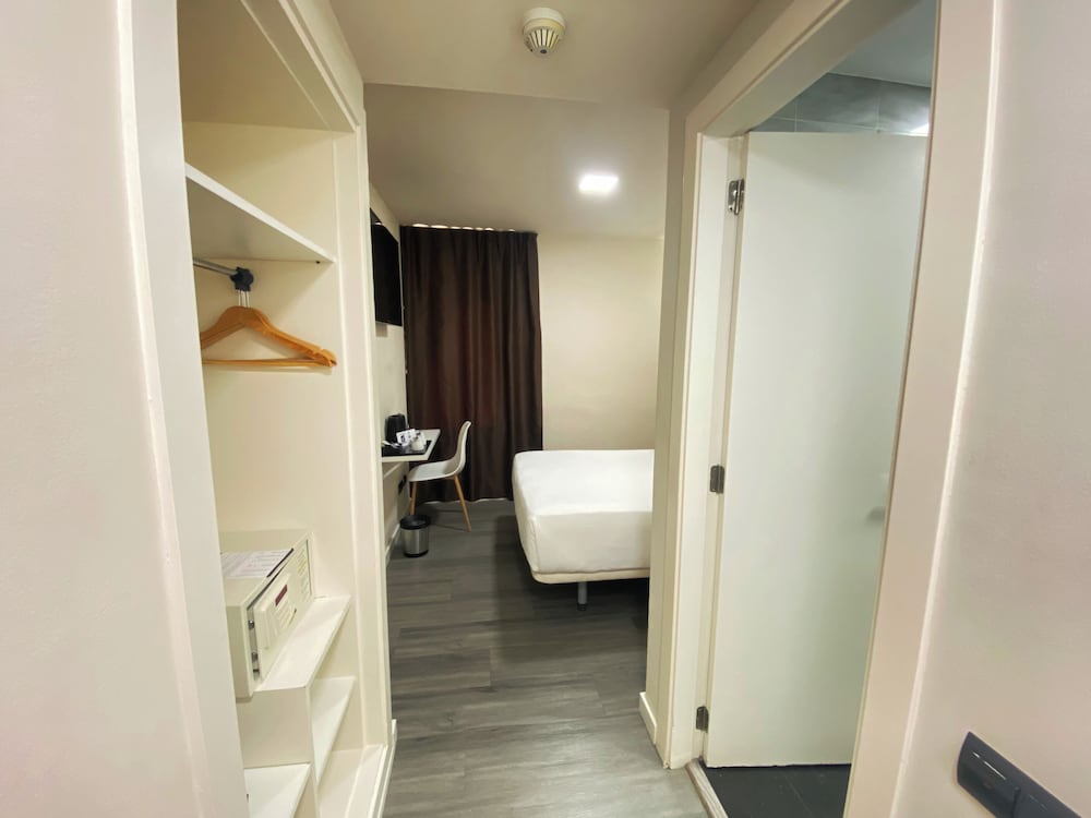 Bcn Urbaness Hotels Del Comte 40/41
