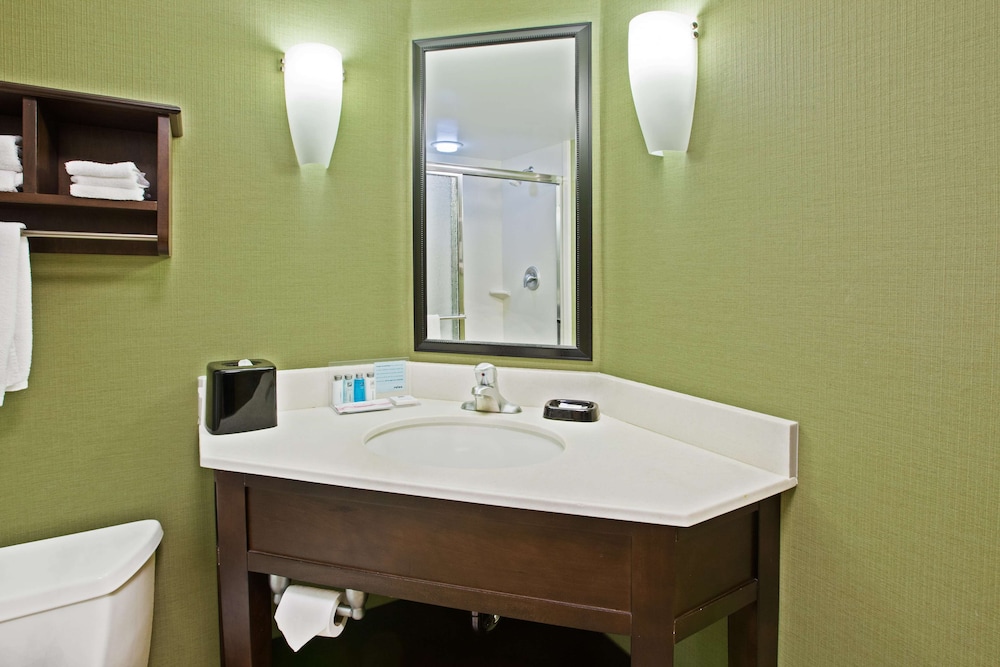 Hampton Inn Knoxville Airport 24/75