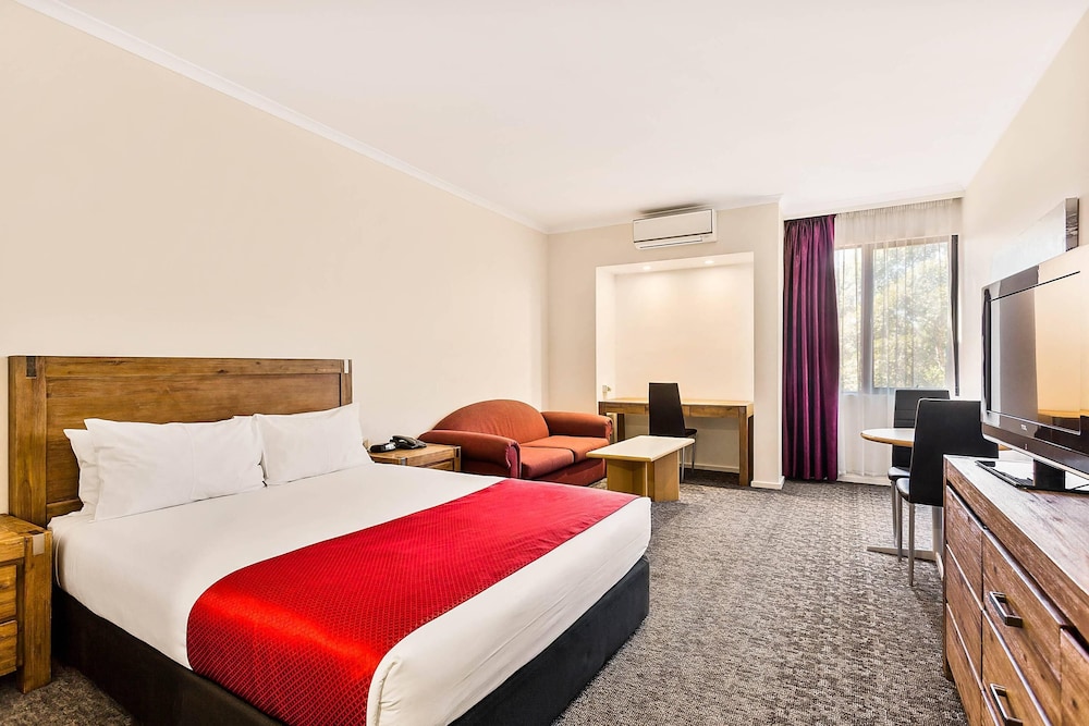 جناح بسرير كوين، Quality Hotel Manor 2/3