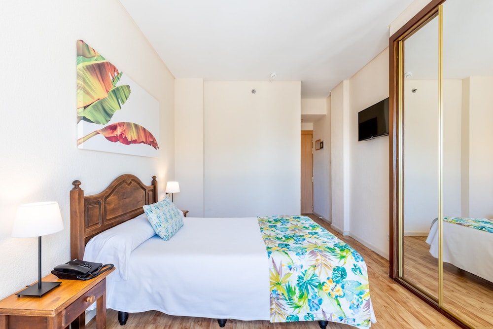 Hotel San Fermin by Dorobe 26/67