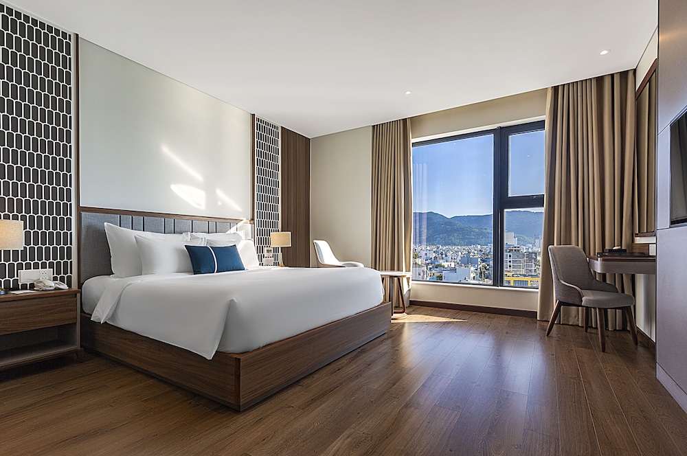 Ocean, Deluxe, Queen Bed