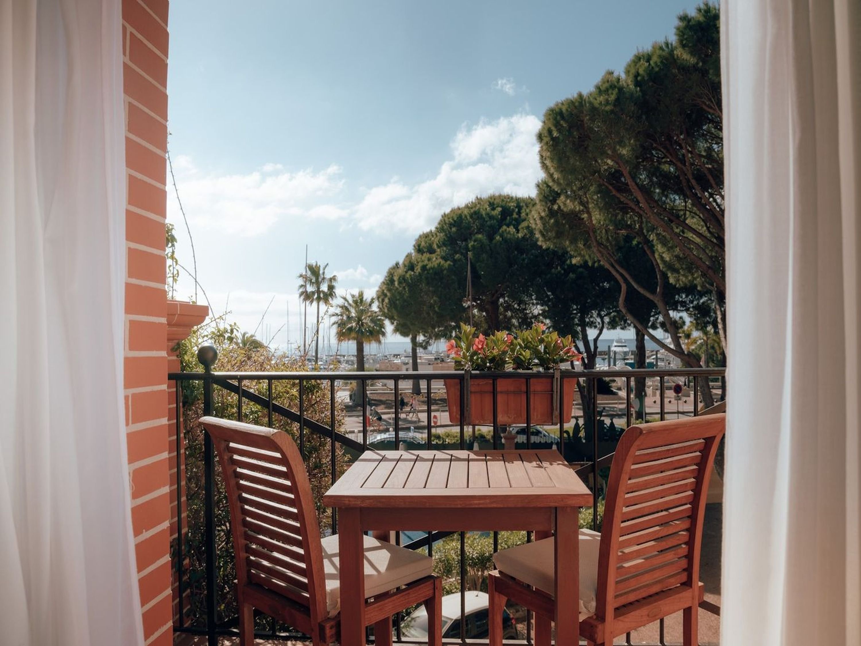 Ermitage de L Oasis Ex Ermitage Du Riou Cannes Mandelieu 63/80