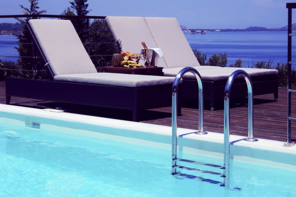 Exensian Villas & Suites 18/44